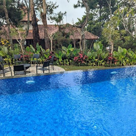 Cottonwood Exclusive Villa @Lembang Asri - Jacuzzi Playground Netflix Billyard Bagian luar foto