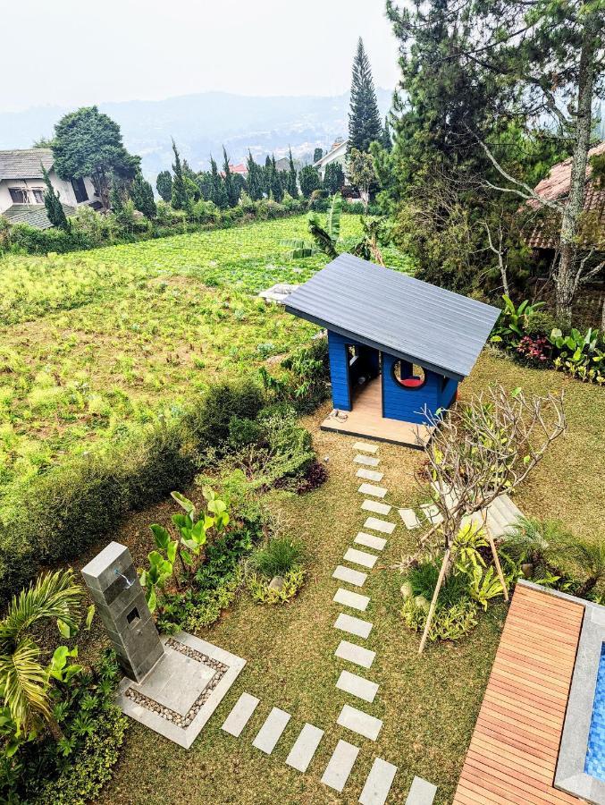 Cottonwood Exclusive Villa @Lembang Asri - Jacuzzi Playground Netflix Billyard Bagian luar foto